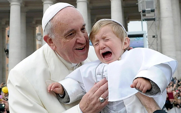 pope-francis-and-screaming-child